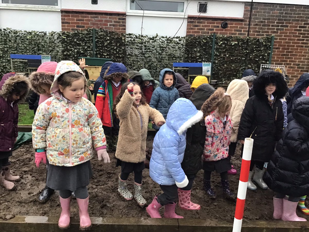 Bournes Green Infant School tweet media