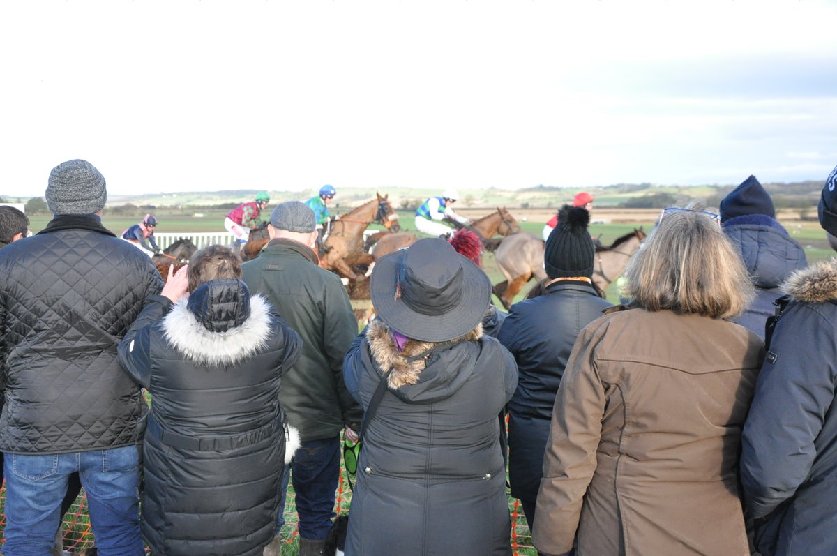 Where will you #gopointing this weekend? 
🏇 Dunston Harriers at Ampton, Suffolk (1st race 12.00)
🏇 Yorkshire Area P2P Club, Sheriff Hutton, Yorks (1st race 11.45)
(NB Buckfastleigh abandoned)
Wrap up warm and see you there 🍻
<a href="/pointingea/">Pointing East Anglia</a> <a href="/YorkshireP2P/">YorkshireP2P</a> <a href="/YAP2PClub/">YAP2PClub</a>  #gopointing
