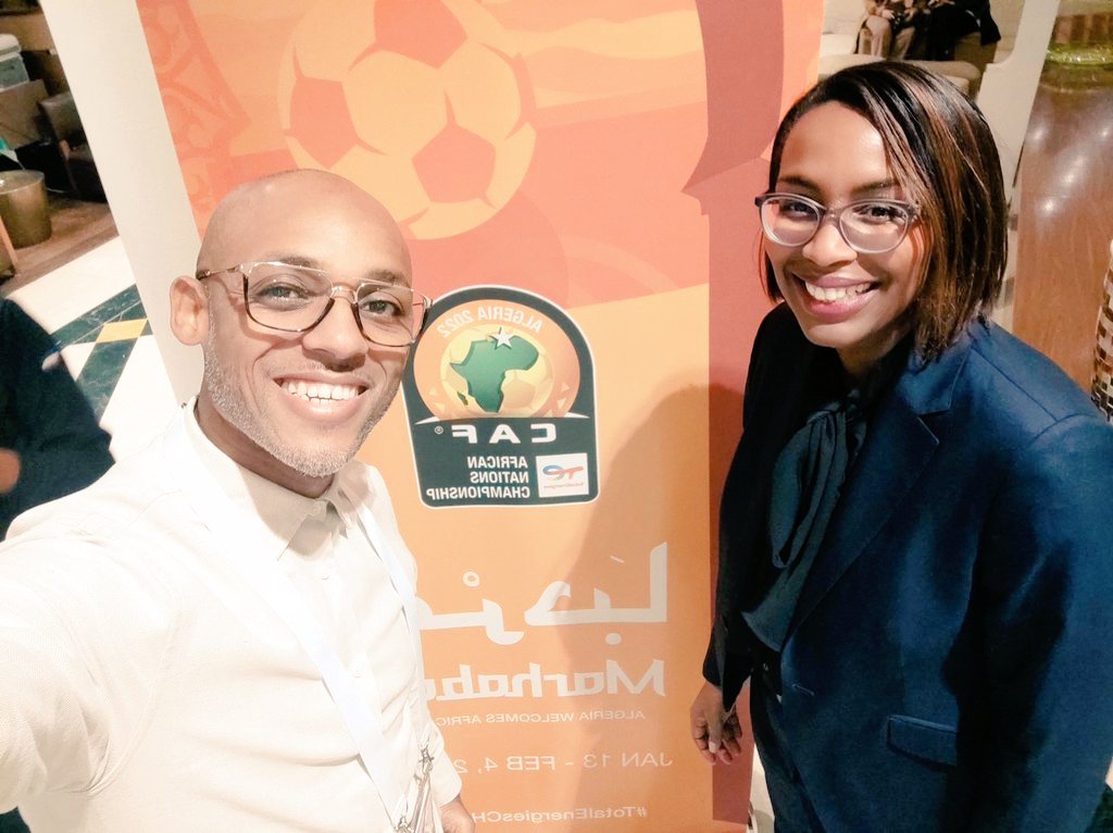 JoelleMonlouis's tweet photo. [@CHAN2022ALGERIE] H-1 avant le début de la cérémonie d'ouverture 🔥du #CHAN2022 au stade #NelsonMandela à Alger avec la légende #Rabahmadjer 🇩🇿!
@CAF_Online 
#TotalEnergiesCHAN2022 
#Football #Africa https://t.co/JyMHZfspBJ