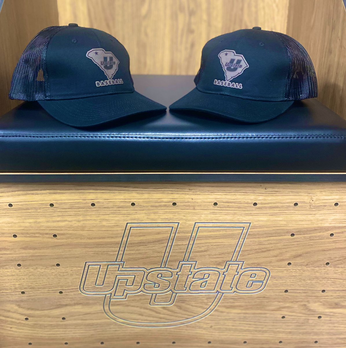 🌟 Upstate Baseball Giveaway 🌟

We will randomly select (1) winner for an Upstate Baseball Trucker Hat!

Rules: Must follow, retweet, and like this post in next 48 hours! 

Stay tuned for more giveaways as we prepare for our season home opener Feb. 17th! 

#SpartanArmy