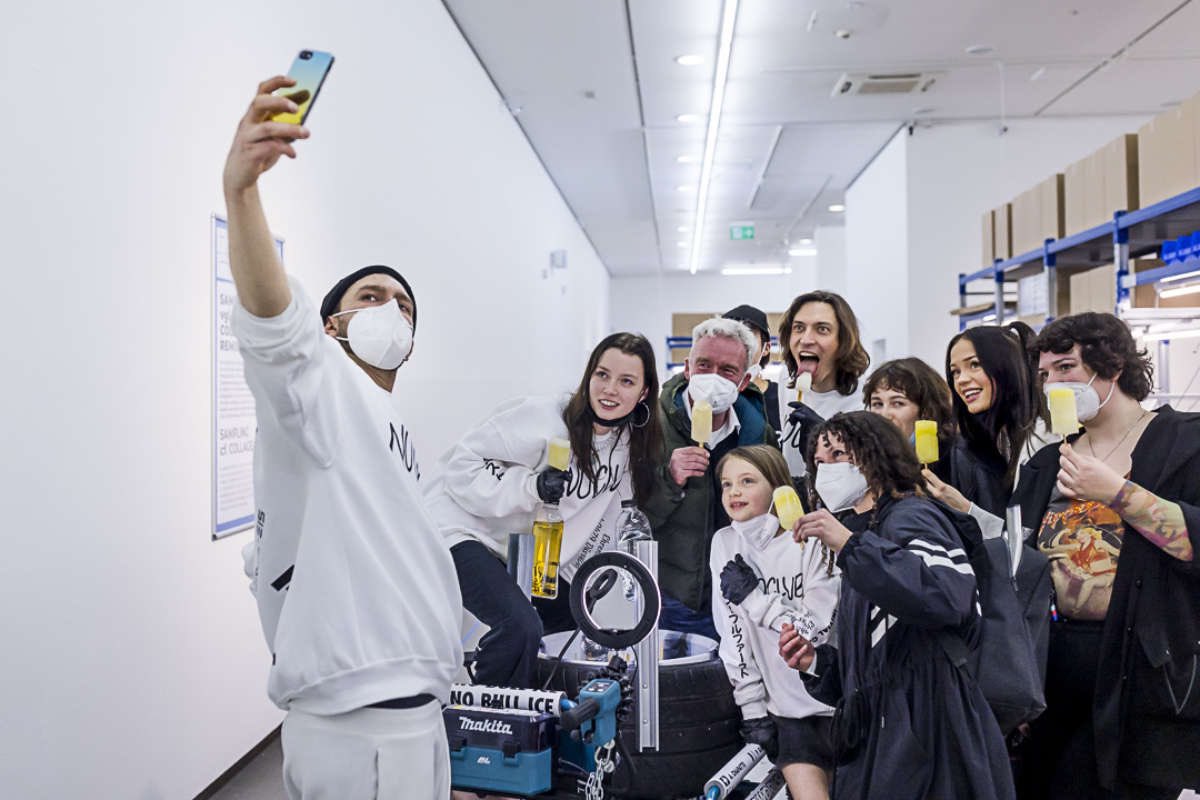 🍭 Wir suchen Dich! Werde Teil des besten Teams der Welt - das NRW-Forum Düsseldorf sucht zum 1. März 2023 eine*n Volontär*in - befristet für 1 Jahr. Bewerbt Euch bis zum 31.1, wir freuen uns auf dich: lnkd.in/e_Wa-sah 🚁 #pop #fun #art #jobs #dasbestejahrdeineslebens