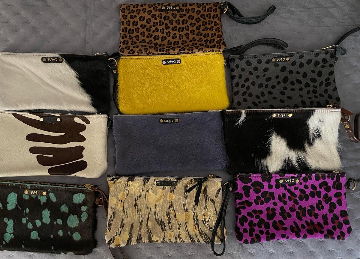 itsmelorilee's tweet image. SUPER SALE: Ok prices are 
Small wristlets $40
Large wristlets $45
#cowhide #cowhidepurse #cowhidewristlets