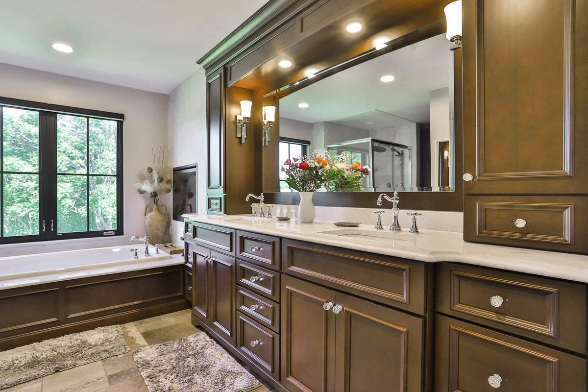CallierThompson's tweet photo. How do you want to feel when you enter your sanctuary?  Warm and cozy, bright and energized? We listen and design for you!   https://t.co/fJephoI1Oi https://t.co/E6C4jcBAeq