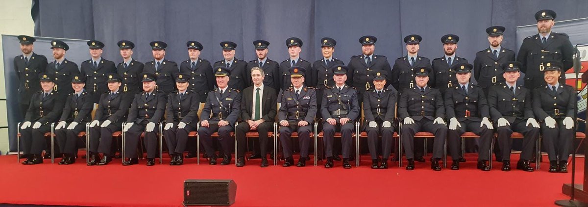 gardarep's tweet photo. GRA Ass Gen Sec Tara McManus proud to be pictured with the female Garda members of Intake 221 who graduated today from the Garda College.
We wish all 24 new Garda members every success in their new careers #GRA #GardaRep #Templemore https://t.co/Zfookgn2S6