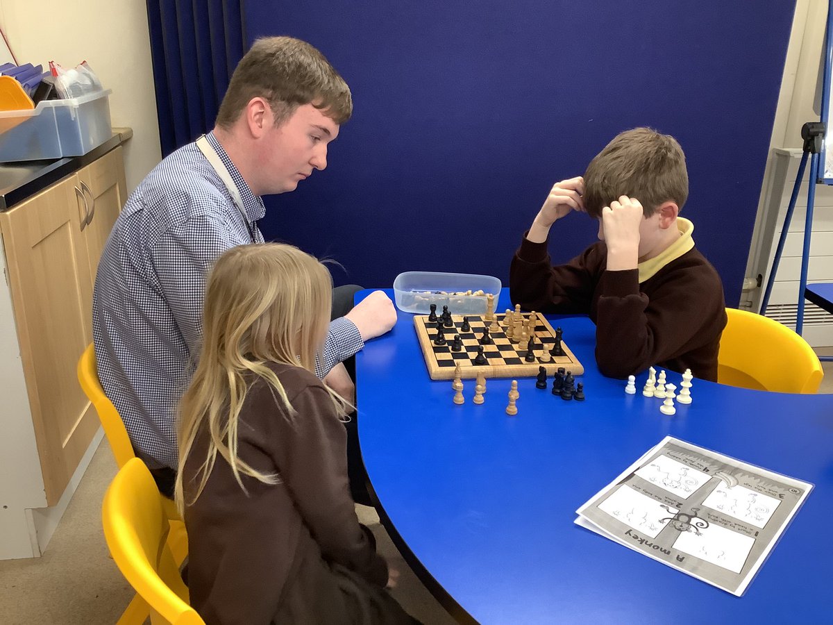 TheRichmondPri's tweet photo. Chess masters in action. Every Friday afternoon…
#Chess #TheRichmondFamily https://t.co/mlyX8VAESp