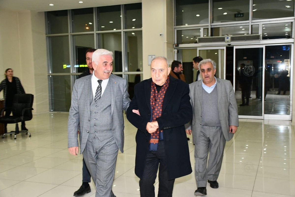 irfantorunoglu's tweet photo. İstanbul’da İkamet Eden Hayırsever İşadamı Hemşehrimiz Kıymetli Ağabeyim Hasan TAŞAR’ın Odamıza Yaptığı Ziyaretten Büyük Bir Memnuniyet Duydum.
Kendisine Teşekkür Ediyor, Sağlık ve Afiyet Diliyorum. https://t.co/LbEZJ2aSyB