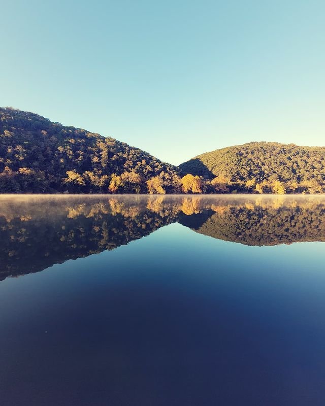 Where wellness meets water. 🌼

Learn more about our Lake Life when visiting bit.ly/3l7xuOl

📷: stacywells