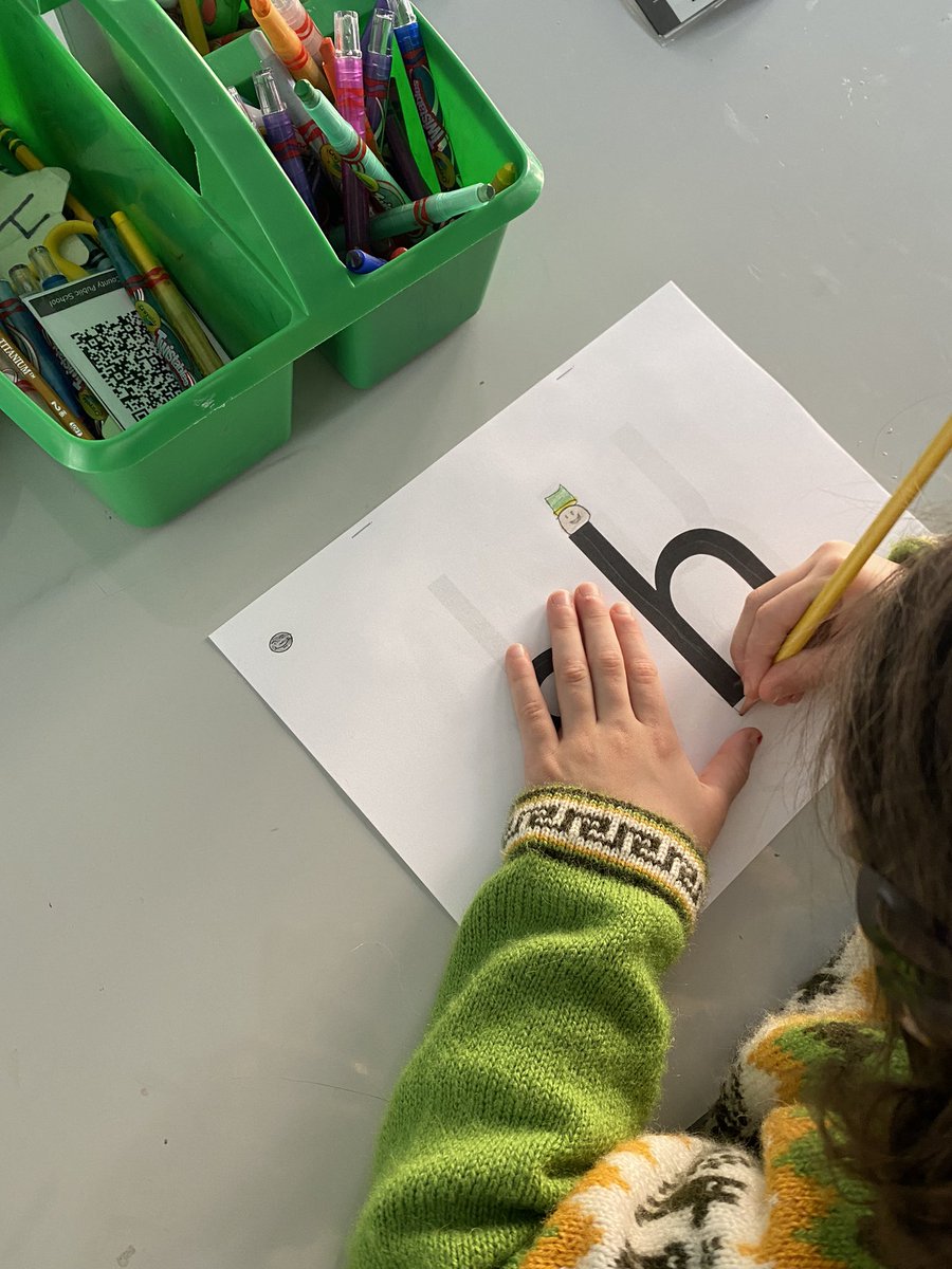 Mrs. Olivia Fishbook tweet media