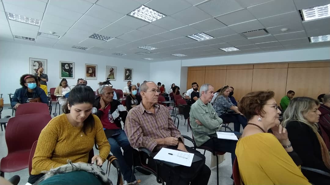 #sucedeahora Taller de Intercambio sobre la transición al gobierno digital y  #CiudadInteligente. Participan la #OHCH, el Gobierno Provincial y el Gobierno Municipal de La Habana Vieja. 

#TransformaciónDigital