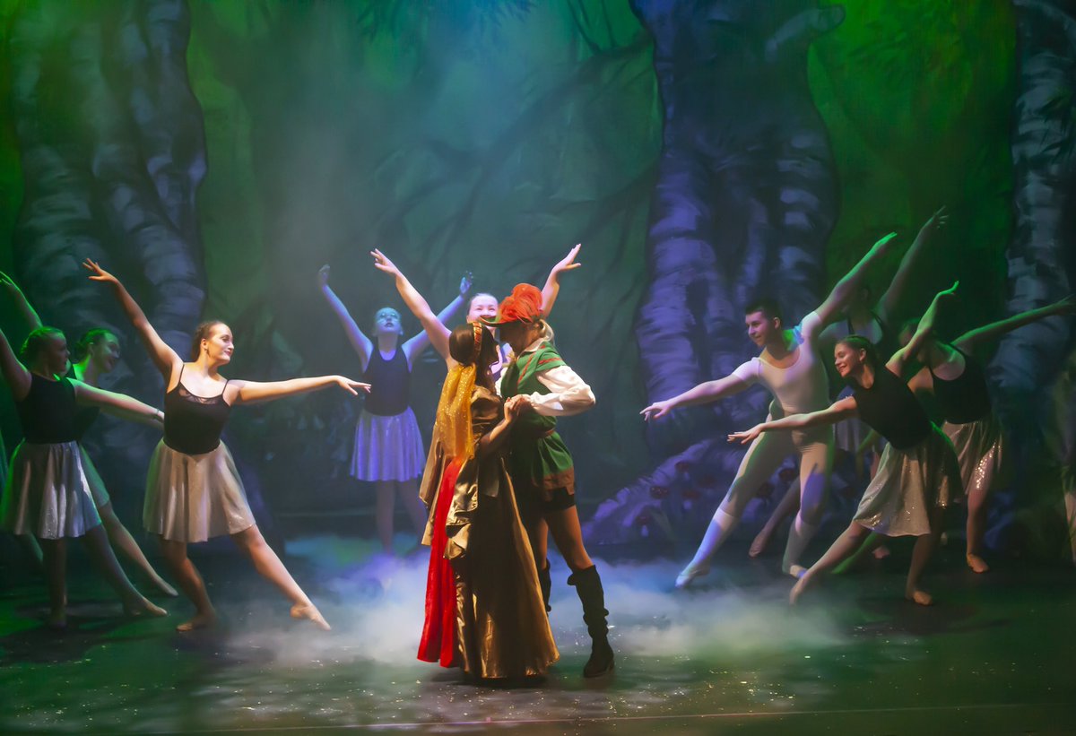 Owenmoneypanto's tweet photo. Don’t forget if you missed Robin Hood 🏹 over the Christmas period it’s back ‼️ @TheWelfare1 this February half term 📚 … 

https://t.co/rQnUELFojz https://t.co/aCOBW0GQ27