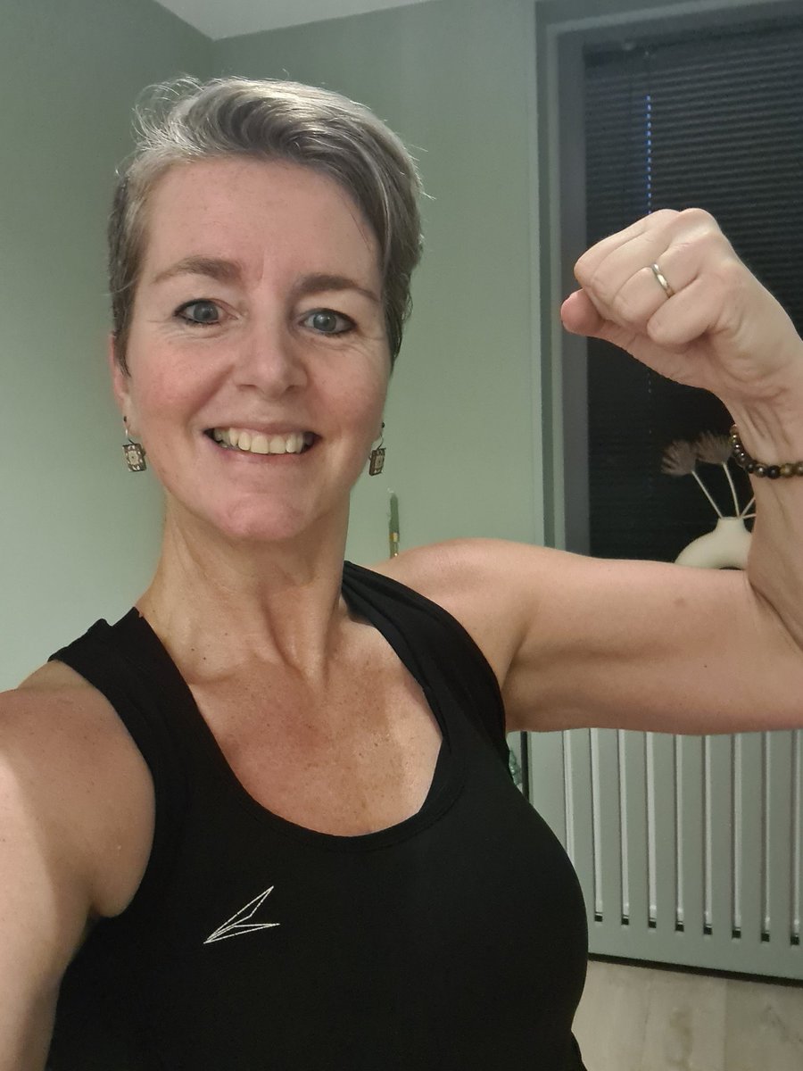 #flexfriday #PeakStreak2023 <a href="/MyPeakChallenge/">My Peak Challenge</a> <a href="/CoachValbo/">John Valbonesi</a> Month 10 session 2 cycle 2 with ALL those burpees! 🥵 <a href="/DutchPeakers/">Dutch Peakers™️</a> <a href="/CarePeakers/">HealthCareWorkerPeakers</a> @GrndPrntPeakers <a href="/SamHeughan/">Sam Heughan</a>