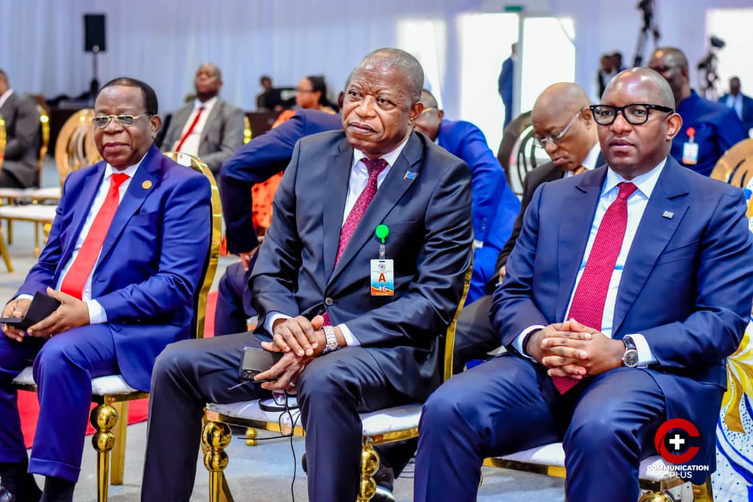 TheoKASI's tweet photo. Lancement par le Chef de l'État d l'exportation de l'or artisanal par la Société PRIMERA GOLD, joint-venture entre la RDC et les Emirats Arabes Unis dont le siège est basé à #Bukavu. Hommages au PR qui tient à ce que l'exploitat° de nos richesses minières profitent aux Congolais. https://t.co/DpmlV8HZPJ