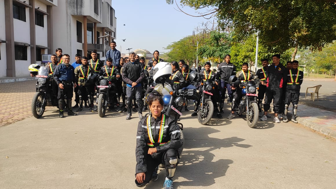 pruthaaa_patel's tweet photo. #75yearsofNCC
Riders finally shifted their gears from training to execution. The journey for #NCCJawaMotorcyclerally began with a testing ride of 157 km reaching Dandi.

@HQ_DG_NCC
@DefencePRO_Guj
@CMOGuj
@GovernorofGuj
@ArvindKapoorTYG
@NCC_Dte_Gujarat https://t.co/GLOlXkd2pV