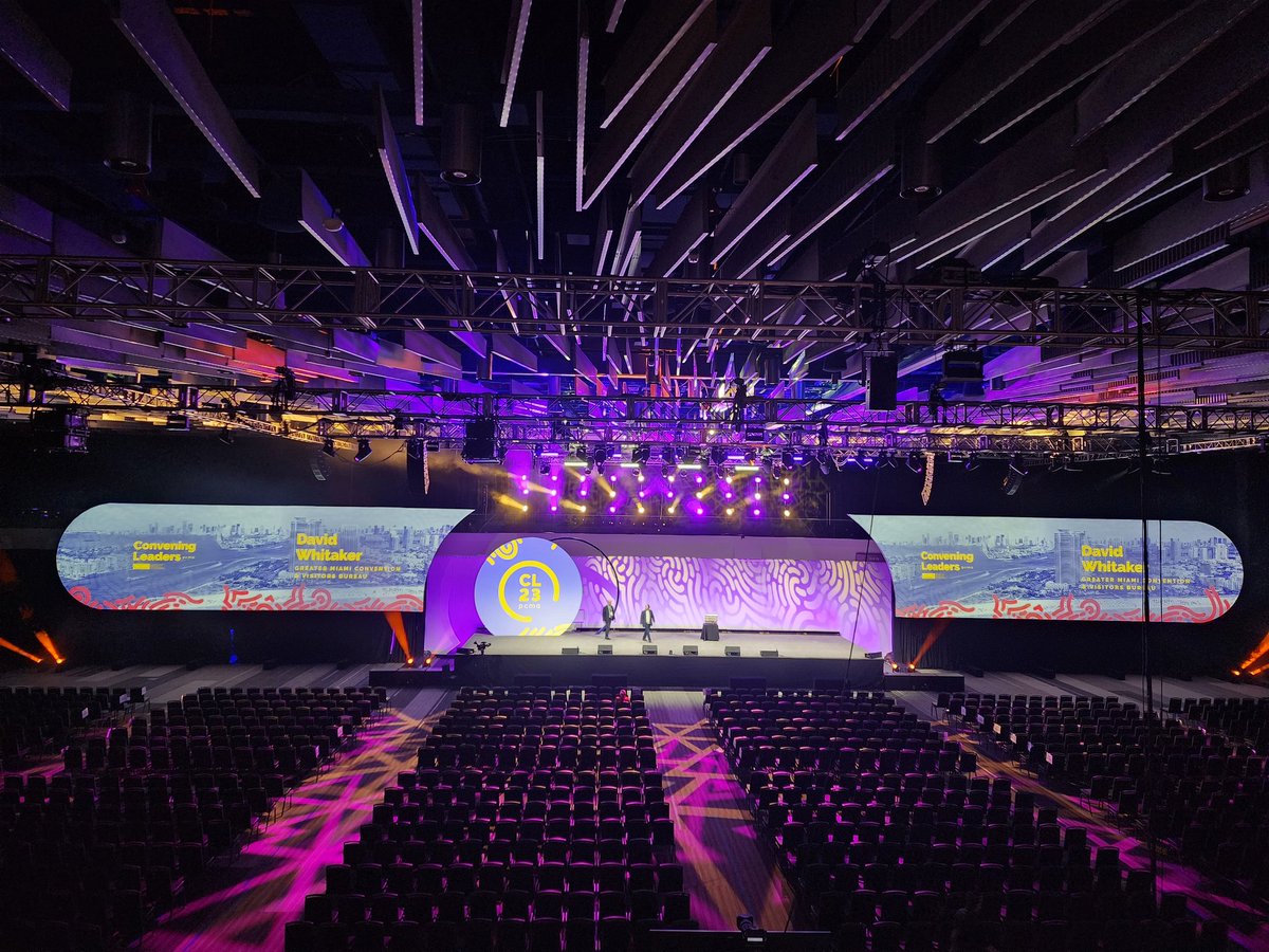 Lesley_G_C's tweet photo. This is what a beautiful ballroom for several thousand people with special VIP viewing looks like, all ready to go! 🤩 ⭐️  @cbusconventions

#workatGCCC #meetingsandevents #ballrooms #conferences #eventprofs #columbus https://t.co/M0L69qBqCs