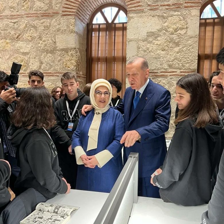 EyupsultanMem's tweet photo. 📚İstanbul’un en büyük kütüphanesi, Rami Kütüphanesi  Cumhurbaşkanımız Sayın Recep Tayyip Erdoğan’ın teşrifleri ile açıldı. 👏👏👏

@RTErdogan @tcmeb @memleventyazici @alperasimozer @istanbulilmem https://t.co/TVjceYIEiG