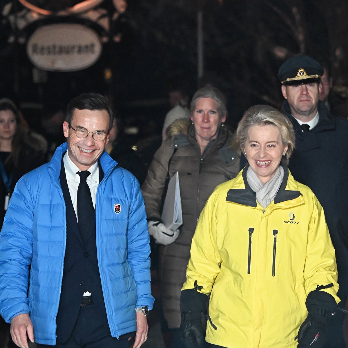 vonderleyen's tweet photo. 🇸🇪 @SwedishPM and I agree:
 
Maintaining our global climate and economic leadership is essential, despite the many crises Europe is facing.
 
I am glad that this is a priority for @sweden2023eu
 
You can count on the @EU_Commission’s full support throughout. https://t.co/g4mqSidpZl