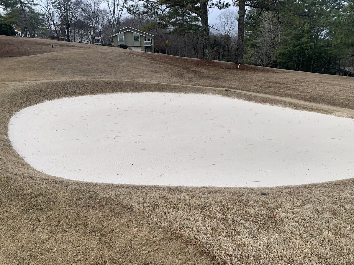 fdccagronomy's tweet photo. Same hole, same rain event. The first two pictures are not capillary concreted yet, the second two pictures are completed with capillary concrete and the new sand. The return on your investment has already started! @CapConGolf @fdccnews https://t.co/oxFq5CNbVO