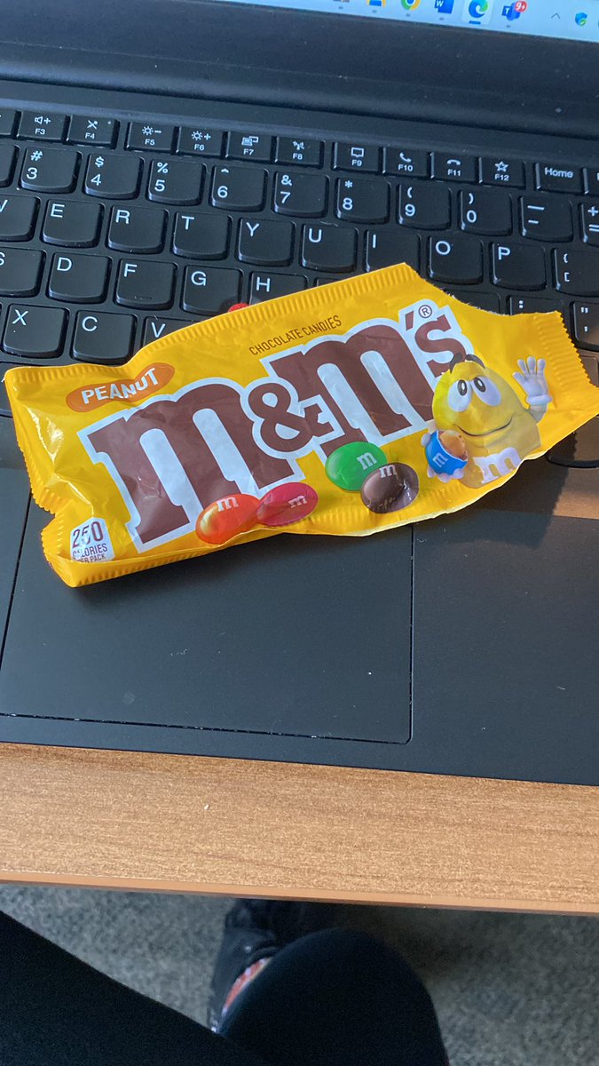 ninasimone842's tweet photo. Justifying my midday snack being healthy bc there’s protein in it - 5 whole grams! #goodforyou #peanutm&amp;ms https://t.co/ekP2qtJl1a