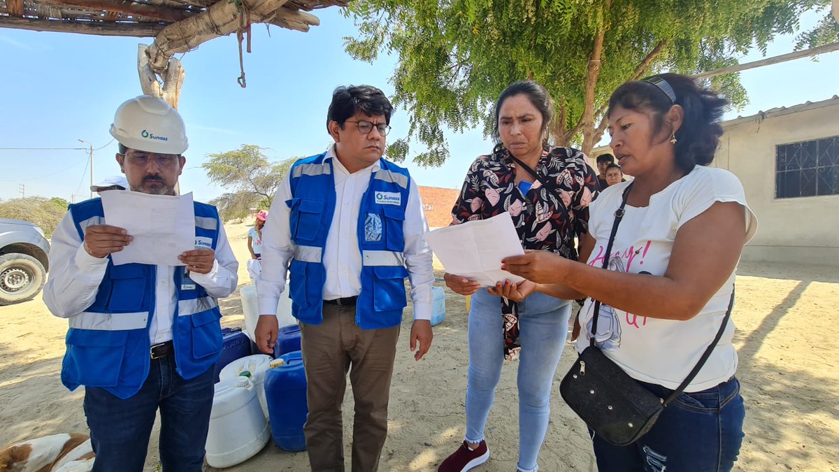 sunassperu's tweet photo. 📌#AlertaSunass en #Piura| Llegamos al centro poblado Ejidos de Huan para conocer la problemática del desabastecimiento del servicio de #agua potable y tomar las acciones en beneficio de los ciudadanos. https://t.co/SKF7Fc9brC
