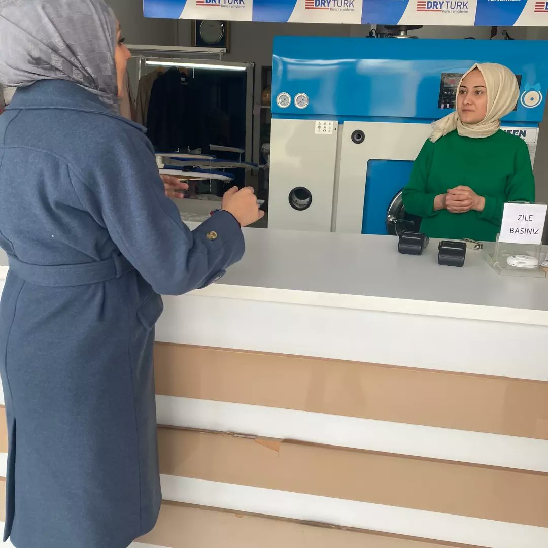 DEVA Partisi Selçuklu Kadın Çalışmaları olarak bugün girişimci cesur kadınlara iş yerlerinde ziyarette bulunduk. Günü kurtarsak kârdır diyen girişimcilere  DEVA  iktidarında nelerin değişeceğini anlattık. #çözümdeva <a href="/devakadinda/">DEVA Kadında</a>
<a href="/elifesendeva/">Elif Esen</a> <a href="/selcukludadeva/">Konya Selçuklu Deva Partisi</a> <a href="/sedatsar76/">Sedat ŞAR</a>