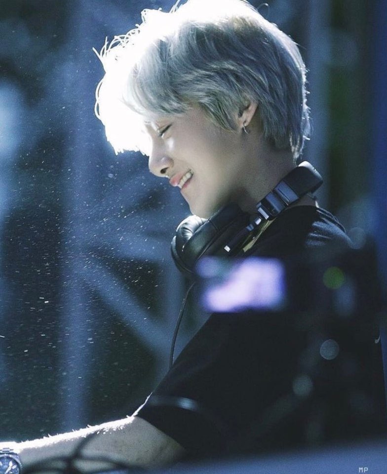 do_rado_rado's tweet photo. #rt #알티이벤트

230115 형원 생일을 맞아 리트윗 하신 분들 중 한 분께 형�� 싸인으로 제작한 반지 드려요. 

트친한정❌ 몬베베⭕️

당발은 형원날 늦은 밤에 할게요. https://t.co/56IvcDos0P