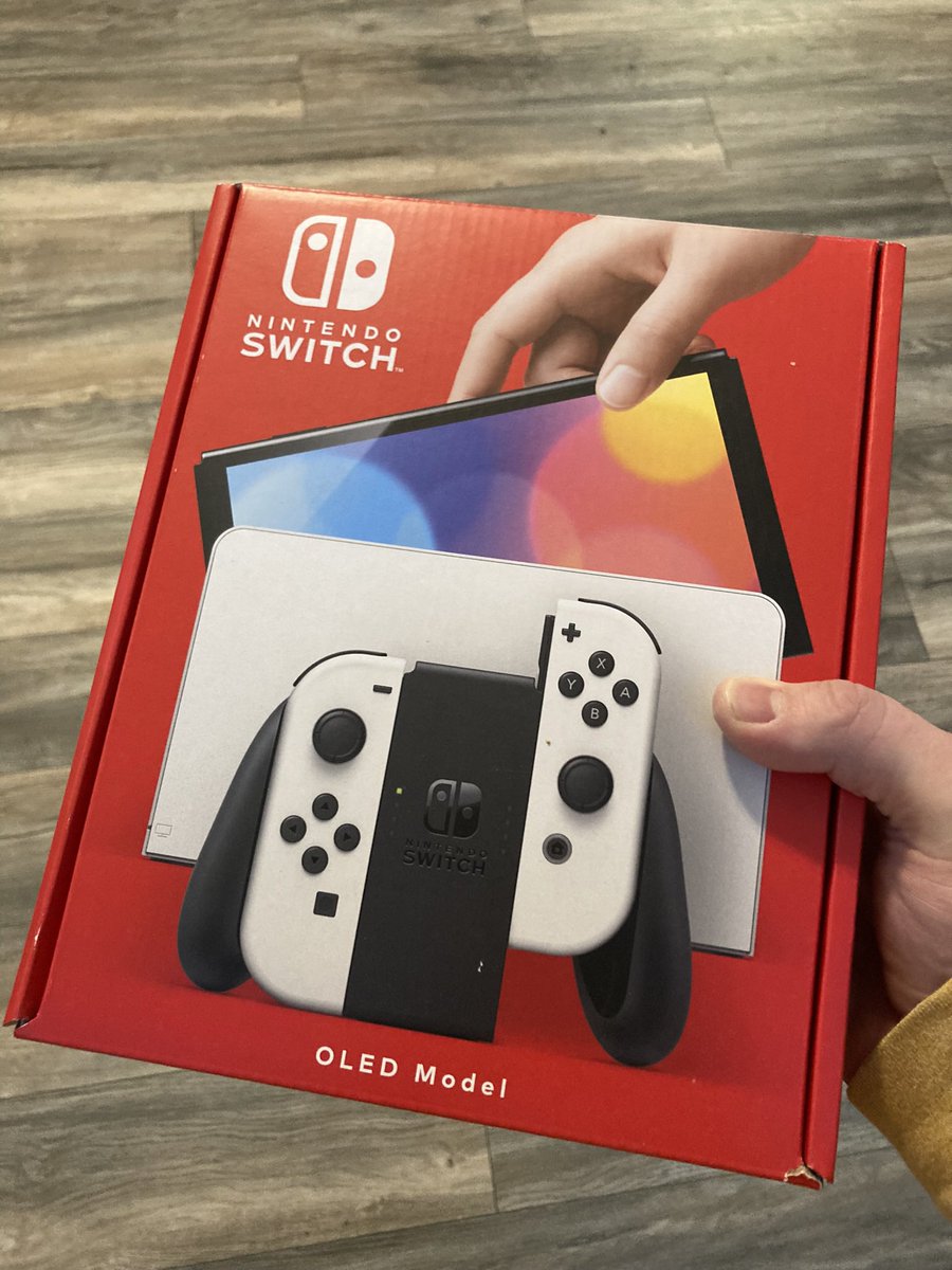 Hydroxycrypt's tweet photo. Thanks @Factory_Dao for this Nintendo Switch! They have created an exciting utility in the web3. 

• NFT ownership 👉 earn $FNDR
• Use $FNDR to buy items &amp; raffles in their marketplace! 

Shout to my favorite alpha group @omega_alpha_nft for partnering with @Factory_Dao 🦶 🦶 https://t.co/5NELR9GmYi