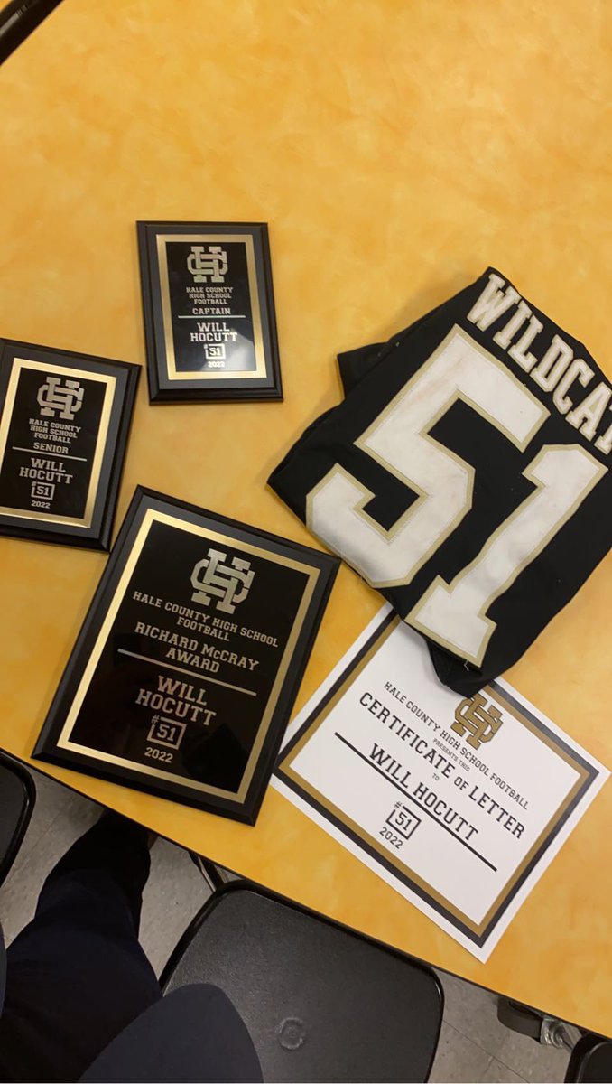 Senior year! 
Blessed to be chosen to be team captain by my teammates! 
Also blessed to have received the Richard McCray award (Christian leader representative) chosen by my teammates! 🙏
Will always cherish the memories I made at this school!