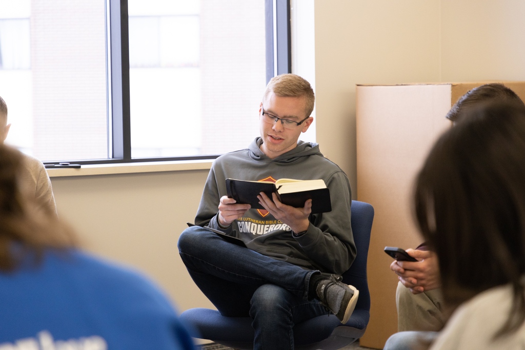 flbc_edu's tweet photo. Today's community time featured devotions with Dalton, breaking in the new Heritage Hall furniture, and hallway chats. #FLBC #FLBCfam #studentlife #communitytime https://t.co/t9rvzlVjef