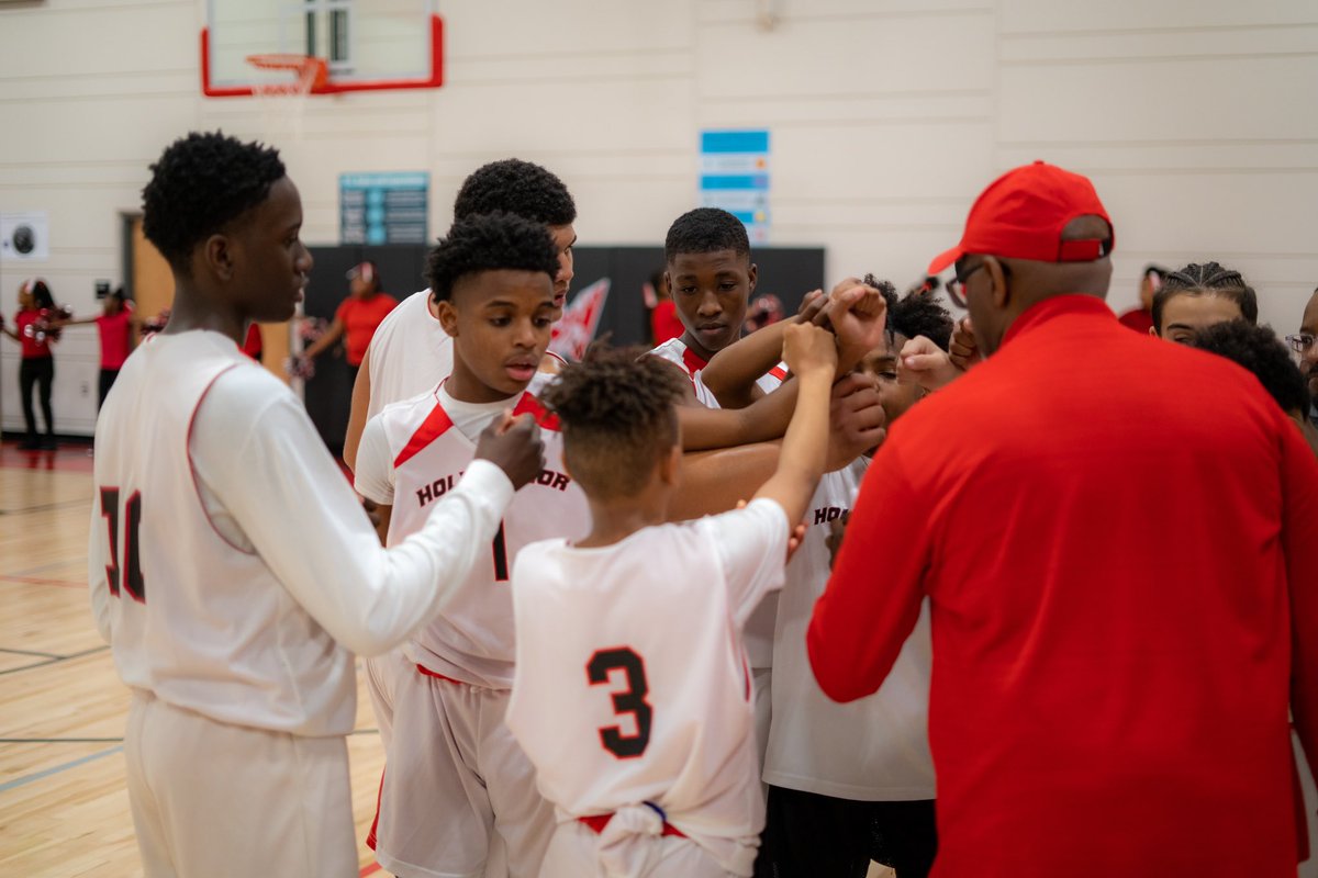 ChasertheEraser's tweet photo. Basketball photos are fun! Especially if it’s at your old school! Contact today for all video or photo needs! 

#instagood #basketball #video #holysavior #havefun #videography #photography #fyp https://t.co/qHtoCICQFo