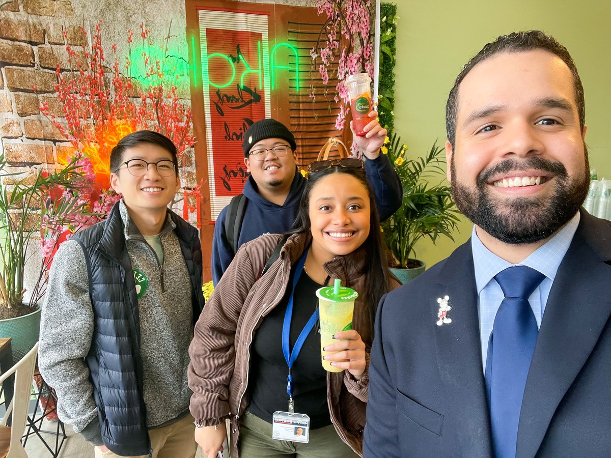 EnriquePepen's tweet photo. Thank you to the residents that stopped by at today coffee hour in Fields Corner. We were able to chat about @BostonBTD and @BostonPWD related topics, and visited a few local businesses right after. Where to next week? #ONSFieldFriday https://t.co/YnaP7RdMGf