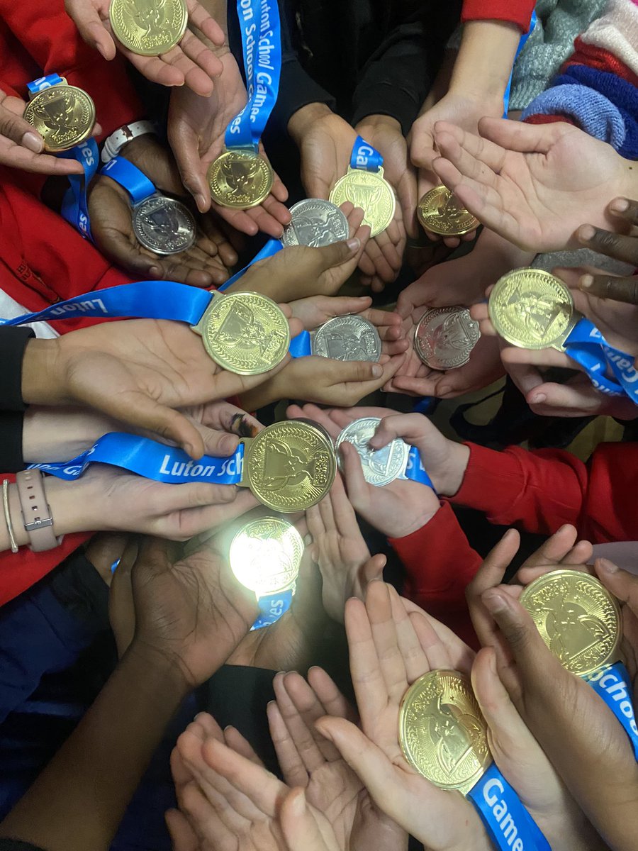 HillboroughJun1's tweet photo. We love a medal! 🏅 ❤️ #SuperStars #TeamHJS https://t.co/0KX1mjb7Od