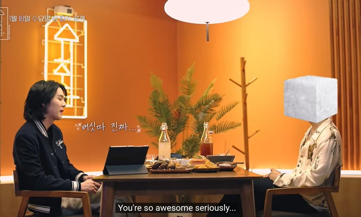 deenaVIP's tweet image. Not gonna lie, this relieves my mood a bit. If only some of their disrespectful fans didn't across my TL, I'd find this fanboying moments cute &amp;amp; maybe stalk his work a bit. Their faves been admiring BB since then till now. If only there's no stupid war between both fandom 💀💔