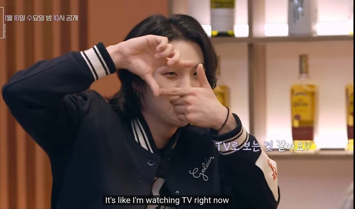 deenaVIP's tweet image. Not gonna lie, this relieves my mood a bit. If only some of their disrespectful fans didn't across my TL, I'd find this fanboying moments cute &amp;amp; maybe stalk his work a bit. Their faves been admiring BB since then till now. If only there's no stupid war between both fandom 💀💔