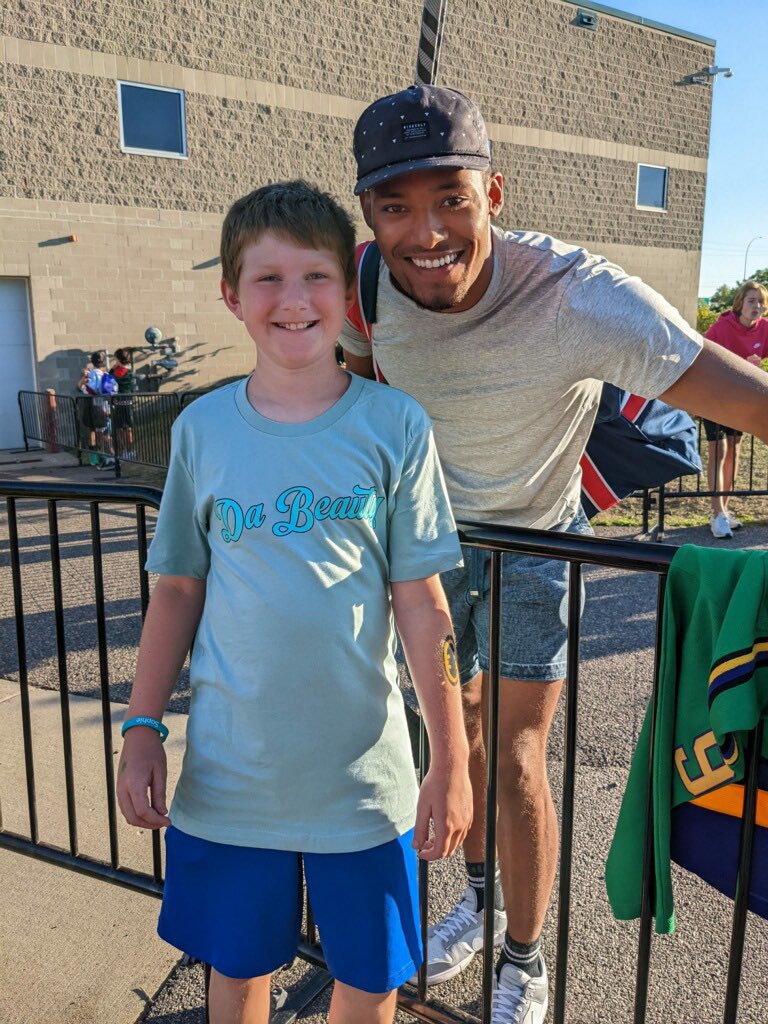 amandakegs's tweet image. In case you’ve forgotten, K’Andre Miller is a heck of a hockey player and a heck of a human. Send him to the ASG. #NHLAllStarVote  #NYR #NoQuitInNY