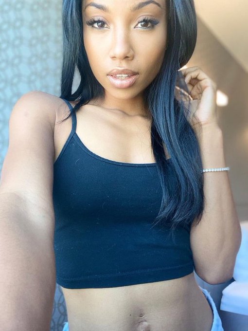 Look into my eyes https://t.co/o8IxPo7QW0