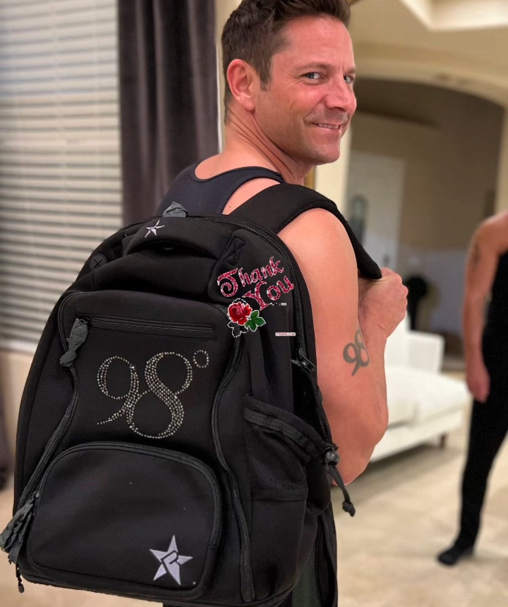 KevinPatrick_88's tweet photo. The Rebel Dream Bag is for everyone including @98official 🖤 #rebelathletic https://t.co/weLlBCAHKN