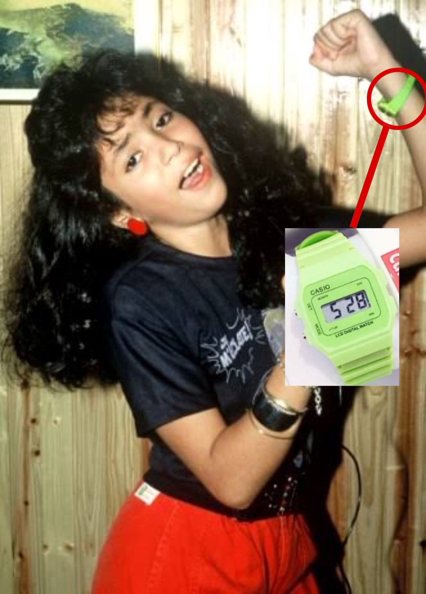 CASIO_LATINO's tweet photo. Recuerda Shakira, antes de ser un triste Rolex fuiste un magnífico CASIO https://t.co/iQTgs9xxsC
