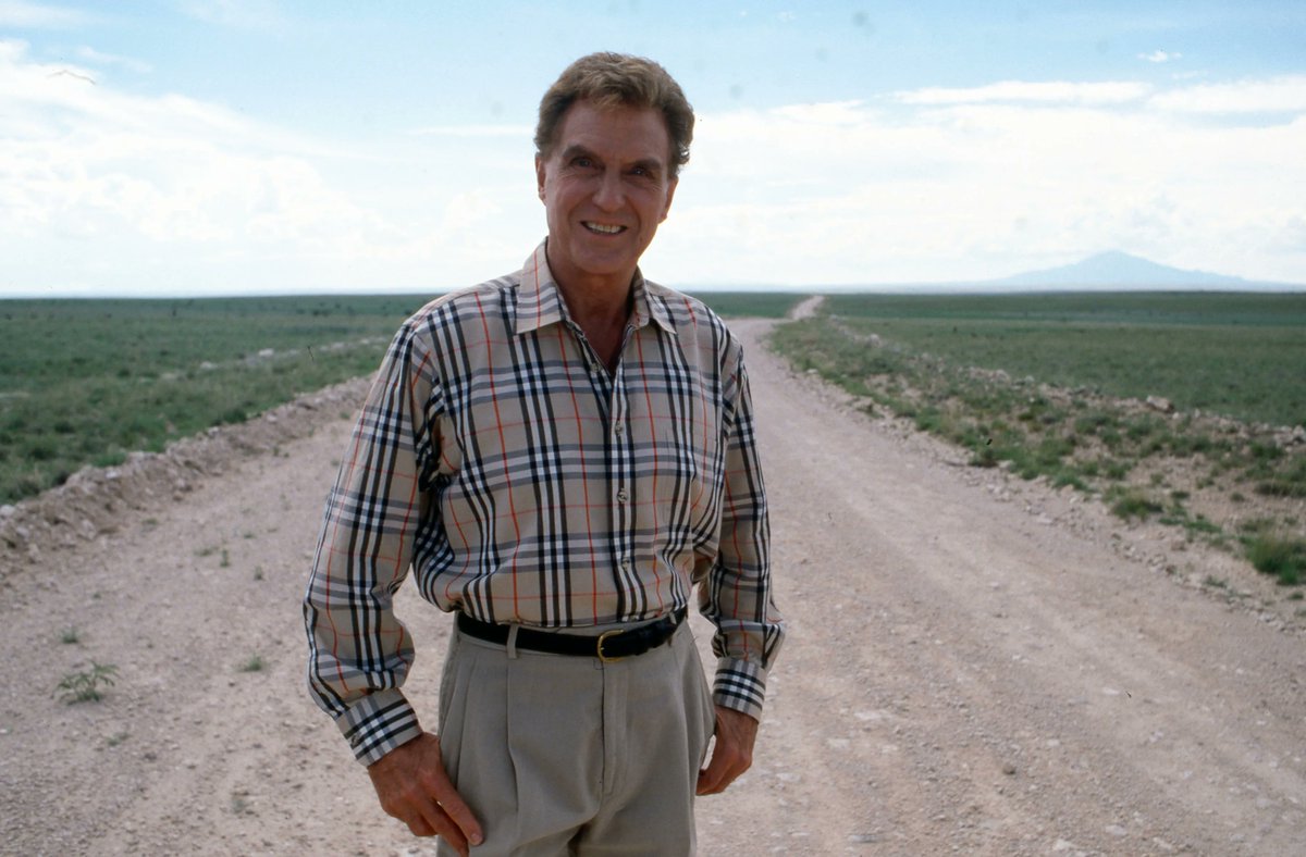 Unsolved's tweet image. Today, we honor the incomparable Robert Stack on his birthday. Enjoy these photos from the Unsolved Mysteries behind-the-scenes vault as we celebrate our lead detective! 🕵️ 🧥