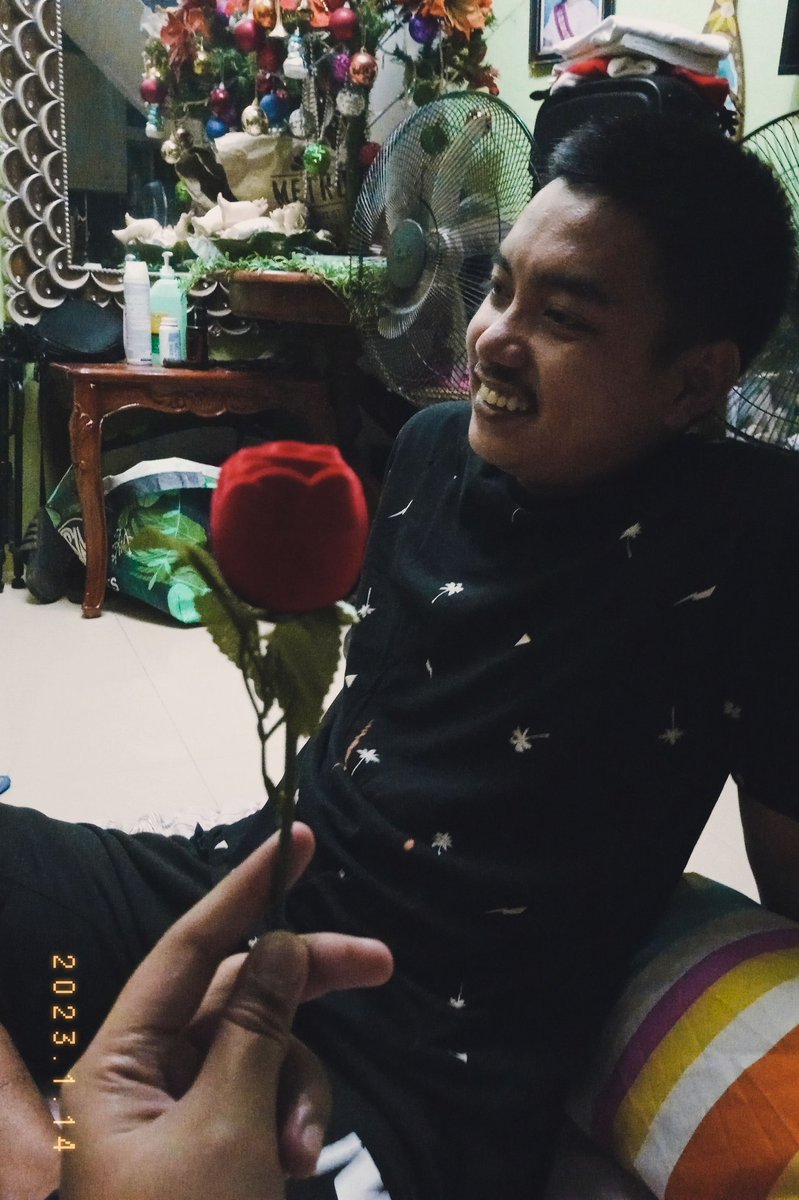 mariaberna19's tweet photo. sabe kona parang nangangati ang kamay ko hihi, happy 67th months of love salamat sa pagiging pahinga sa nakakapagod na mundo mahal kita palage mwua!😚🥰 https://t.co/zKbH1rp2yT