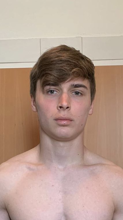 Sk_ayer's tweet photo. @EliasN97_SH Februar 2020 vs Jetzt. Heftig wie die Zeit vergeht. Liebe Grüße aus Wien du Macher https://t.co/q8Sh4cBIkV