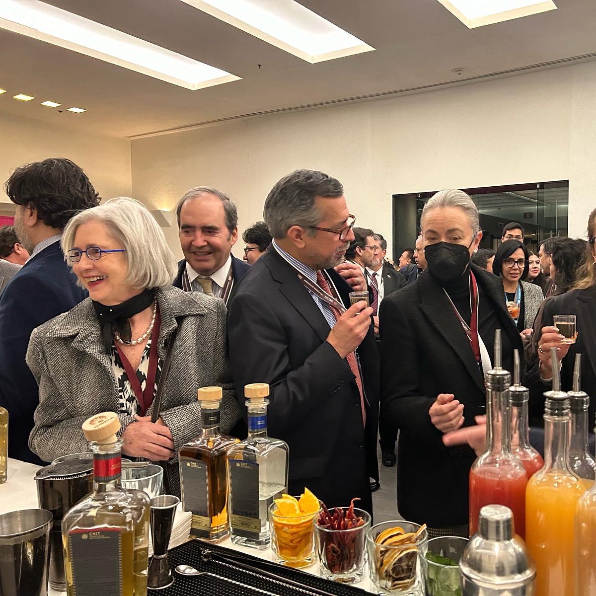 camaratequilera's tweet photo. La Cámara Tequilera presente en la II Jornada de Diplomacia Pública en el marco de la Reunión de Embajadores y Cónsules 2023, fortaleciendo la promoción y vinculación del Tequila con las representaciones de México en el extranjero. @SRE_mx #CNIT #Tequila https://t.co/0rCMxqCCZi