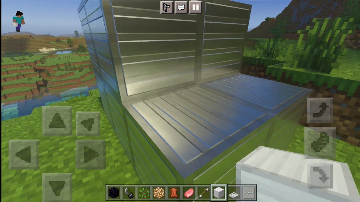 Y0oMC's tweet photo. Ray tracing on phone!
#minecraftrtx #minecraft https://t.co/HWJSbUzLxA