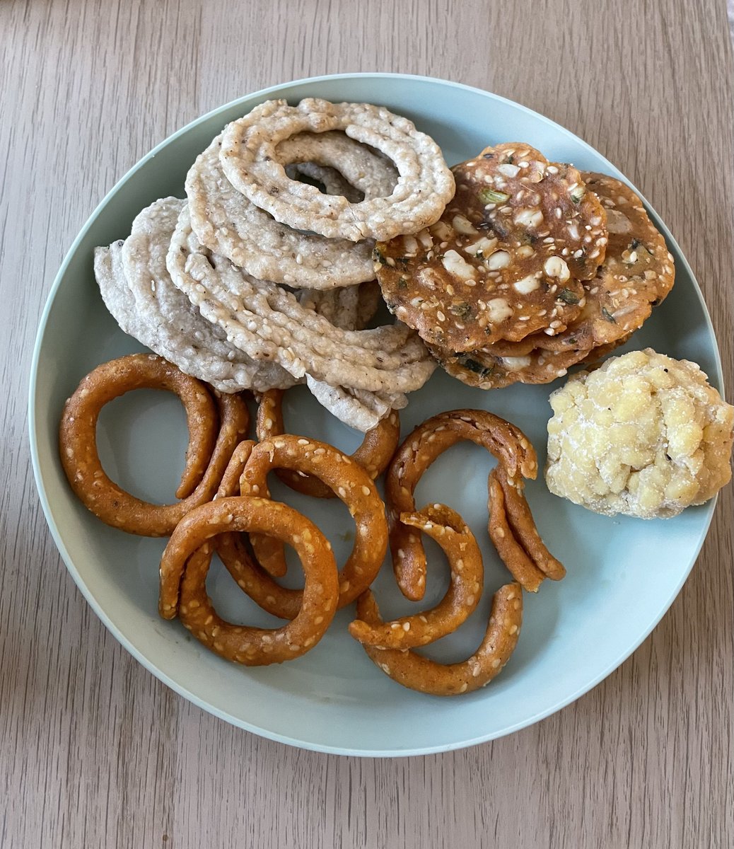 DaarkkPassenger's tweet photo. What’s Sankranthi without these? 😋 https://t.co/bpmGpuWQ8o