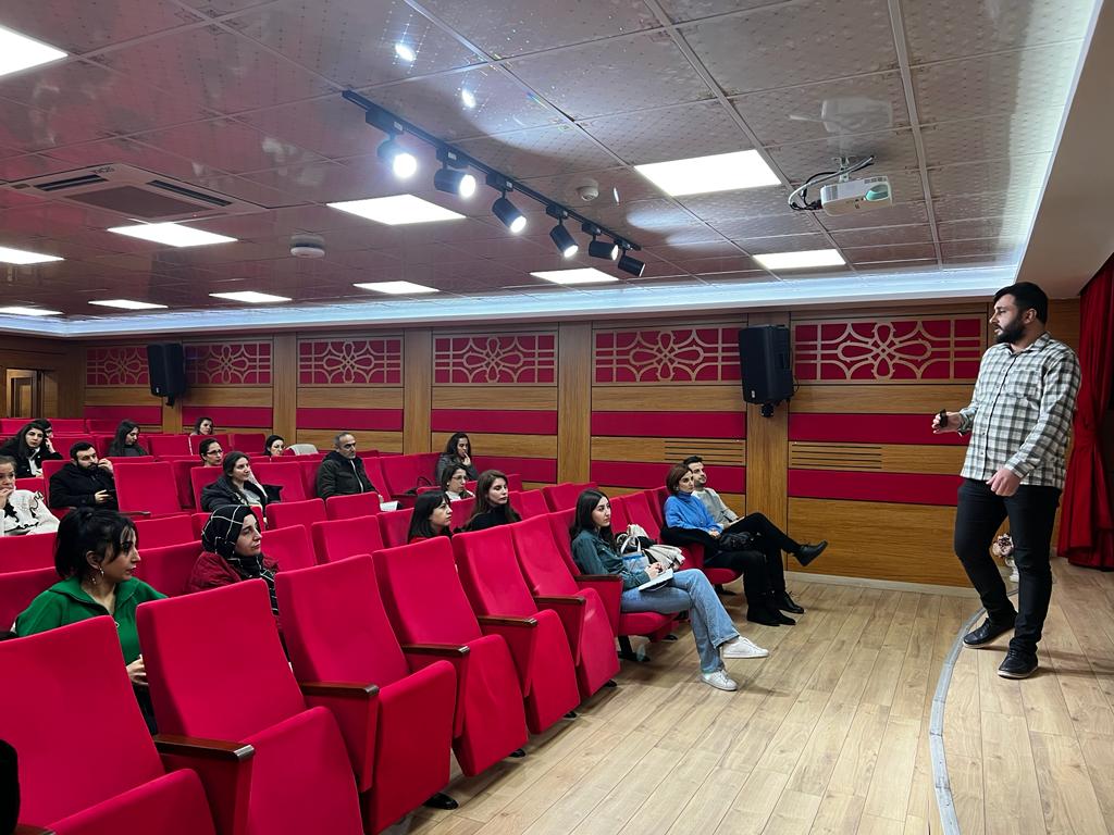 ist_arge's tweet photo. ✨eTwinning İstanbul olarak farklı ilçelerimizde "ESEP" Tanıtım Eğitimlerimiz tüm hızıyla devam ediyor...

@tcmeb @memleventyazici
@istanbulilmem @tretwinning https://t.co/pHG4HGlWE0
