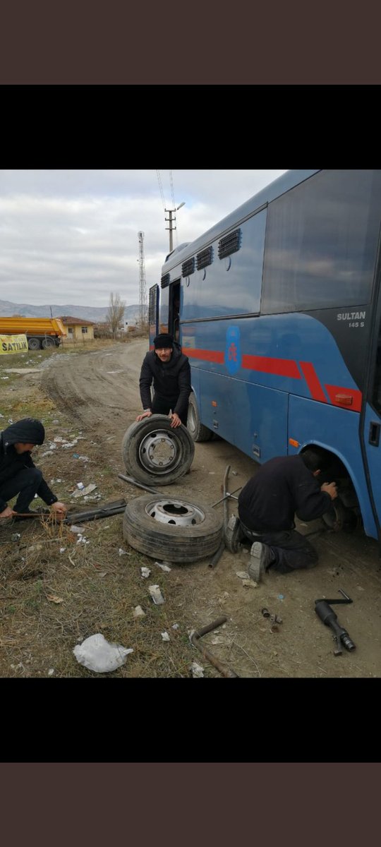 #20BinSivilPersoneleAdalet <a href="/bybekirbozdag/">Bekir  Bozdağ</a>  <a href="/YavuzEnis/">Enis Yavuz Yıldırım</a>  <a href="/dbdevletbahceli/">Devlet Bahçeli</a> <a href="/OlcayKilavuz/">Olcay Kılavuz 🇹🇷</a>
