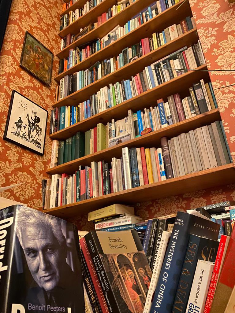 Hanifkureishi's tweet photo. My study, where I hope to return one day. https://t.co/5WI74yRluO