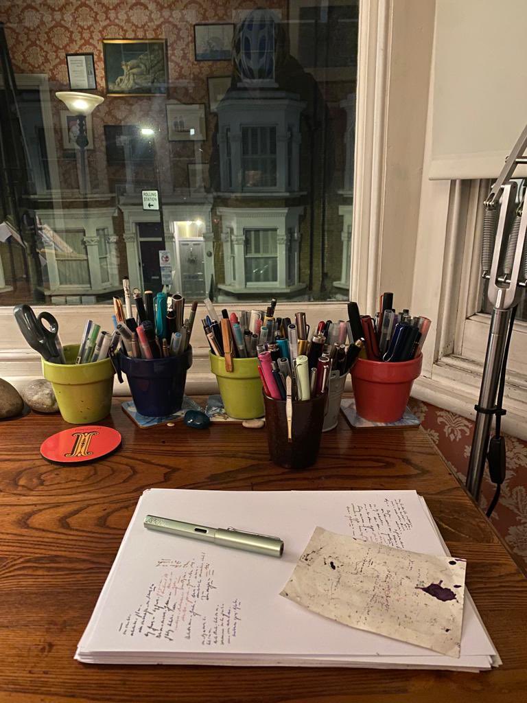 Hanifkureishi's tweet photo. My study, where I hope to return one day. https://t.co/5WI74yRluO