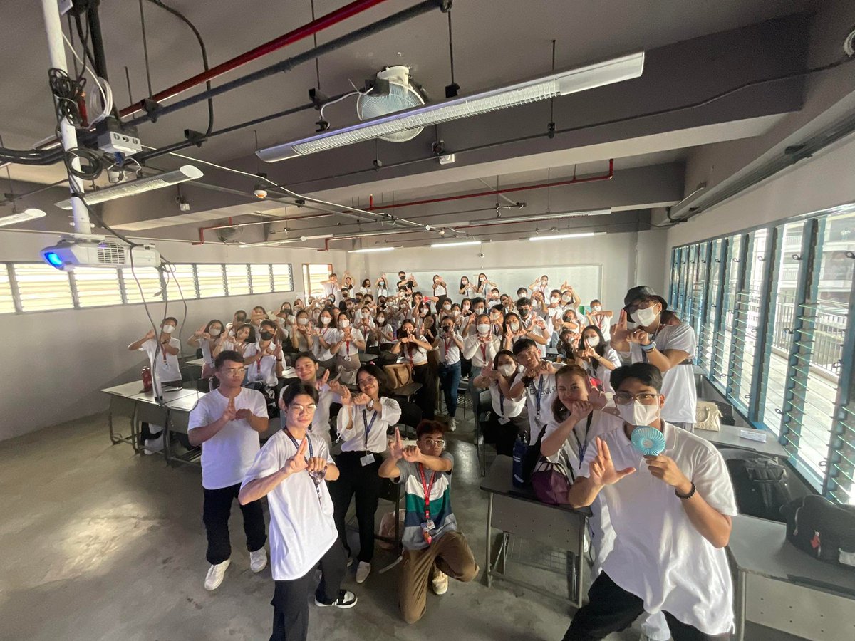 ashs_liam's tweet photo. LIAM's first-ever face-to-face meeting after almost 3 years! 

We thank our Moderators, Officers, and members for making this meeting successful. To more breathtaking performances this year!⚡️ https://t.co/sukqwLs71v