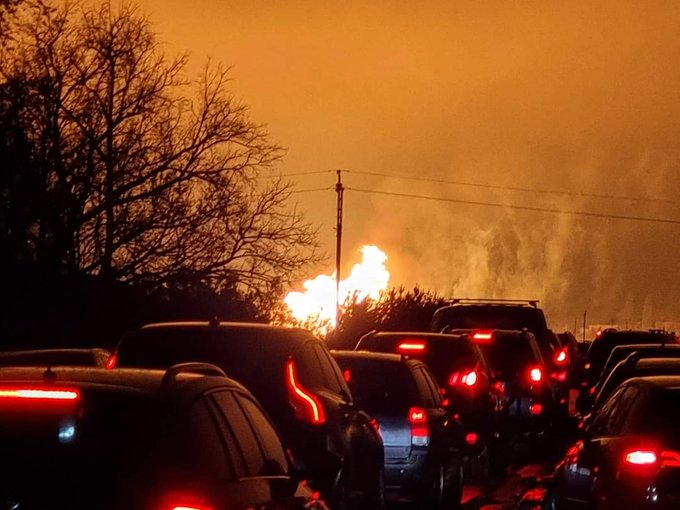 لقطات مرعبة ومفزعة لحريق خط غاز في ليتوانيا