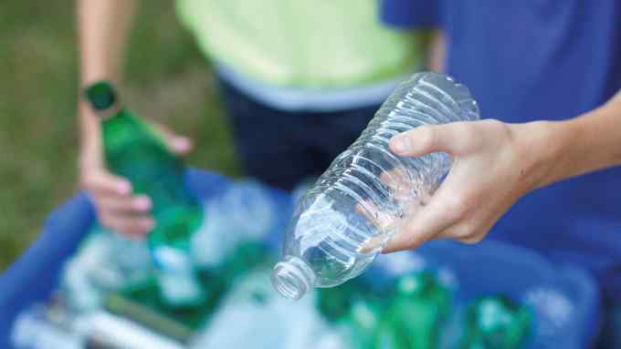 nicktemple1's tweet image. Curricula must reflect the age of social responsibility buff.ly/3kg88PX &amp;gt;&amp;gt; difficult to disagree with, without being particularly groundbreaking; MBAs &amp;amp; business schools remain influential, so definitely worth addressing (as indeed many places have and continue to)